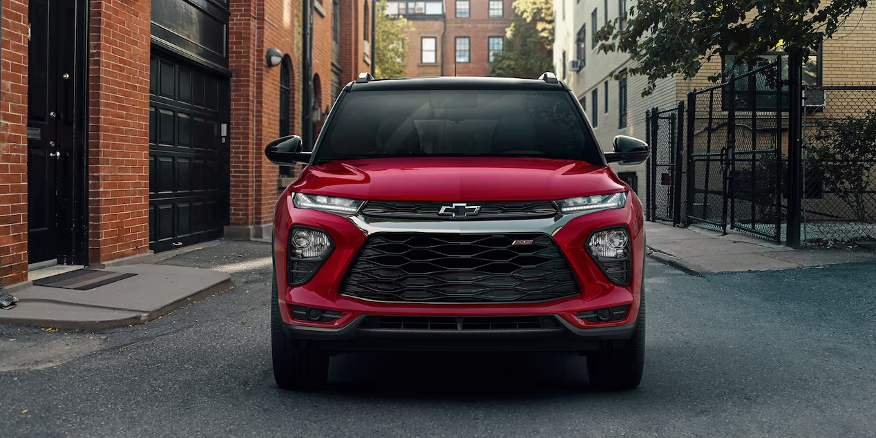 2023 Chevrolet Trailblazer Sporty Small SUV Exterior Front End View - Barnes Wheaton GM South Surrey