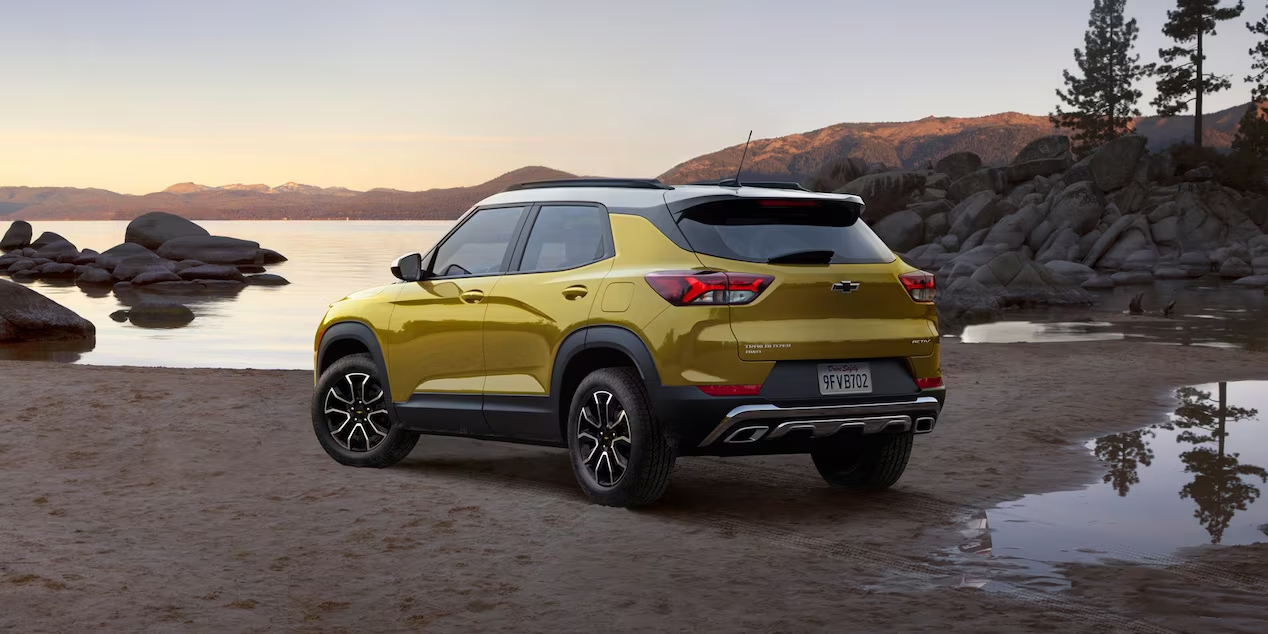 2023 Chevrolet Trailblazer Sporty Small SUV Exterior Rear Side View - Barnes Wheaton GM South Surrey