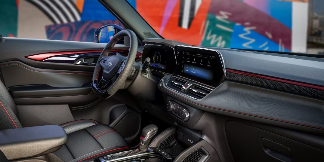 Dashboard Featuring Infotainment System of 2024 Chevrolet Trailblazer RS - Barnes Wheaton GM South Surrey
