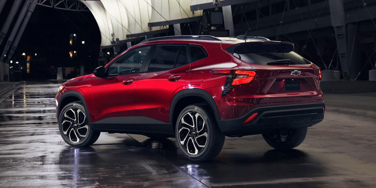 Rear Profile Shot of the 2024 Chevrolet Trax 2RS - Barnes Wheaton GM South Surrey