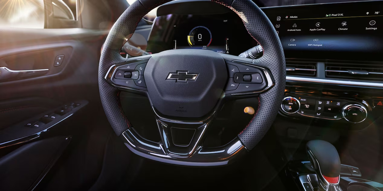 Steering Wheel of the 2024 Chevrolet Trax - Barnes Wheaton GM South Surrey